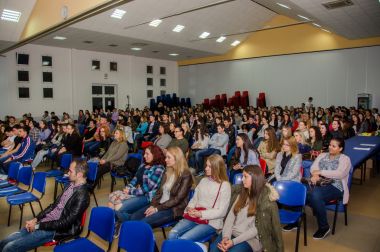 Otvori galeriju predavanje-pater-ivana-ike-mandurica_05.jpg