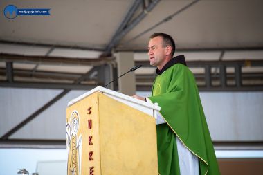 Otvori galeriju zapocela-duhovna-za-svecenike-6.jpg