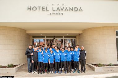 Otvori galeriju nogometasi-atalante-u-medugorju_3.jpg