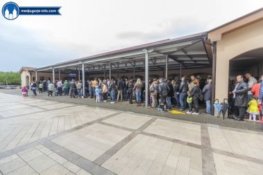 Otvori galeriju uskrs-u-medugorju_09.jpg