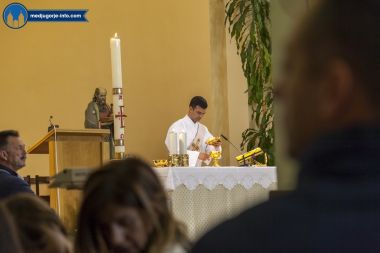 Otvori galeriju uskrs-u-medugorju_12.jpg