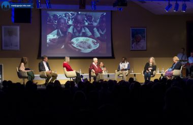 Otvori galeriju marijini-obroci-medugorje_09.jpg