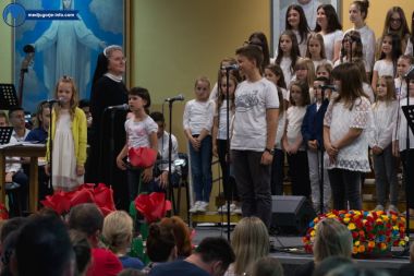 Otvori galeriju proslava-majcinog-dana-u-medugorju_01.jpg