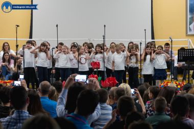 Otvori galeriju proslava-majcinog-dana-u-medugorju_11.jpg