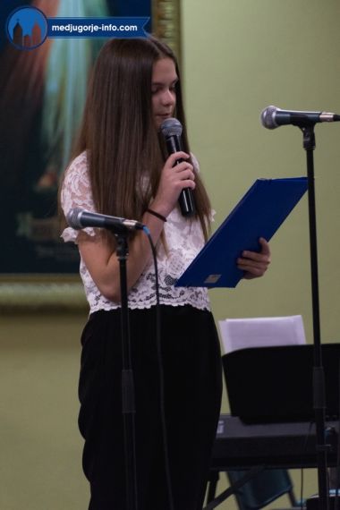 Otvori galeriju proslava-majcinog-dana-u-medugorju_13.jpg