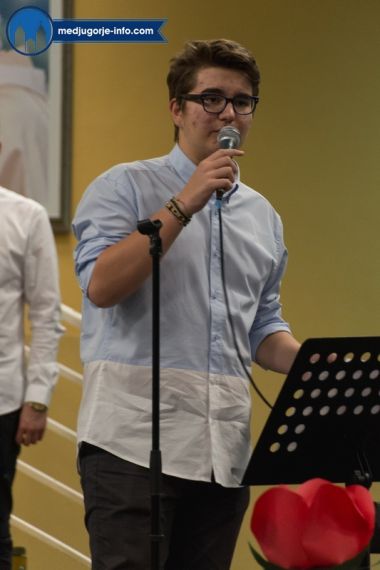 Otvori galeriju proslava-majcinog-dana-u-medugorju_26.jpg