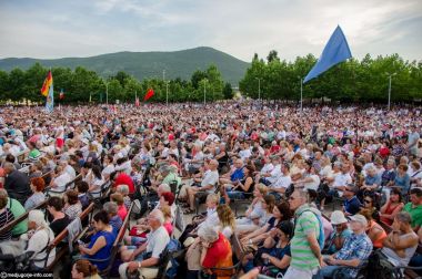 Otvori galeriju obljetnica-gospinih-ukazanja_12.jpg