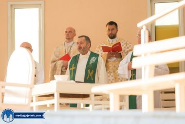 Otvori galeriju cetvrtii-dan-devetnice-sv-jakovu-apostolu-zastitniku-zupe-medugorje_18.jpg