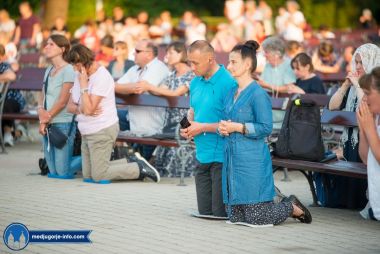 Otvori galeriju cetvrtii-dan-devetnice-sv-jakovu-apostolu-zastitniku-zupe-medugorje_21.jpg