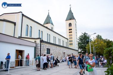 Otvori galeriju mala-gospa-2022-2.jpg