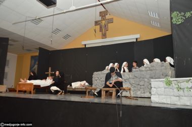 Otvori galeriju Kazalisna-predstava-uciteljice_22.JPG