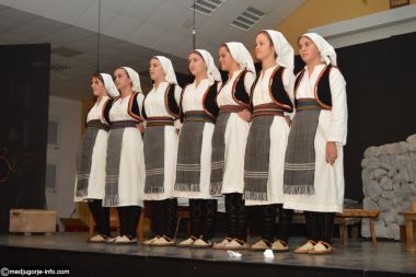 Otvori galeriju Kazalisna-predstava-uciteljice_32.JPG