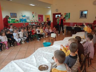 Otvori galeriju vrtic-sveta-mala-terezija-veliki-cetvrtak_9.jpg