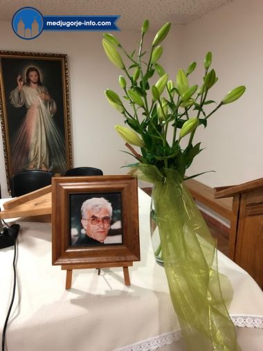 Otvori galeriju zajednica-vjera-i-svjetlo_9.jpg