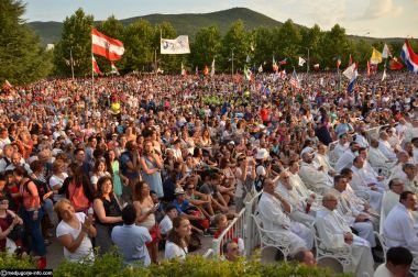 Otvori galeriju 27-mladifest-medugorje_09.JPG