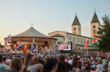 Otvori galeriju 27-mladifest-medugorje_10.JPG