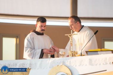 Otvori galeriju sedmi-dan-devetnice-sv-jakovu-apostolu-zastitniku-zupe-medugorje_13.jpg