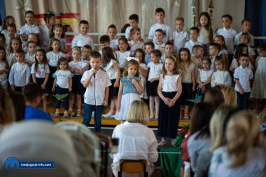 Otvori galeriju majcin-dan-vrtic-2022_10.jpg