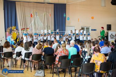 Otvori galeriju majcin-dan-vrtic-2022_19.jpg