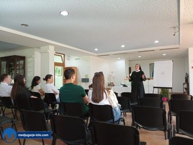 Otvori galeriju sretan-roditelj-sretno-dijete.jpg