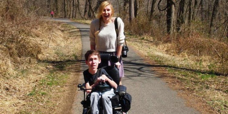 Ljubav mladića s invaliditetom i njegove djevojke koja je osvojila svjetske medije