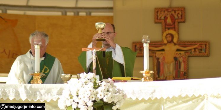 Možemo li piti iz čaše iz koje je Isus pio?