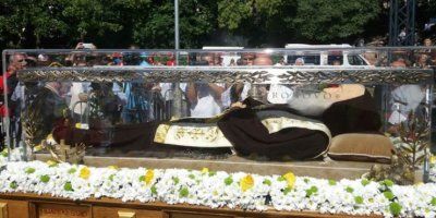 (FOTO) U rodni Herceg Novi stigle relikvije Svetog Leopolda Bogdana Mandića