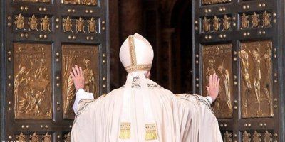 Papa: Naše crkve su crkve služenja i besplatnosti, a ne supermarketi