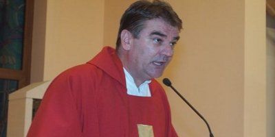 Don Mario Matković onima koji su u dilemi poručuje: Zaljubljeni bi umjesto na trošenje darova i večeru, trebali otići na misu