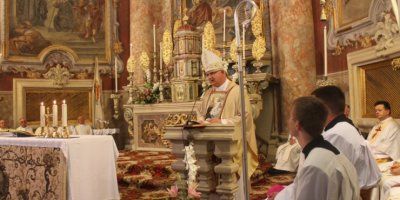 Biskup Uzinić odredio da zbog oskvrnuća u crkvi sv. Ignacija ne može biti bogoslužja: Pokornički čin i ponovni blagoslov u četvrtak navečer