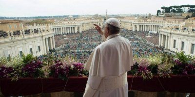 Papa u Angelusu: Neka nam anđeo koji govori „uskrsnu“ pomogne živjeti bratstvo
