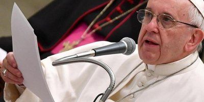 Papa: Ne treba primati u bogosloviju, ako postoji imalo sumnje u homoseksualnost kandidata 