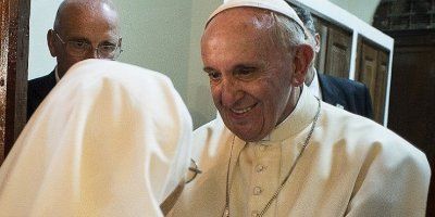 Papa o ubijenoj redovnici: Jedna žena više koja daje život za Isusa u služenju siromašnima
