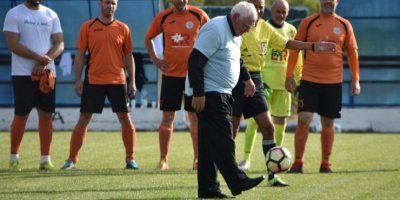 Hrvatska nogometna reprezentacija katoličkih svećenika odigrali utakmicu za djevojčicu oboljelu od leukemije