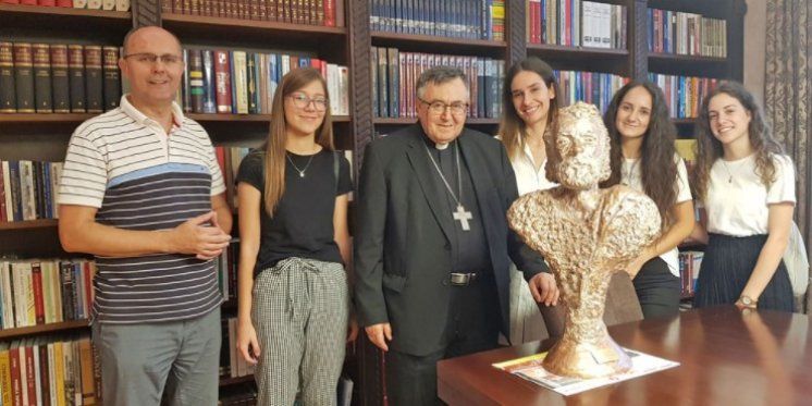 Kočerinjani darovali kardinala Puljića