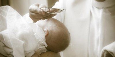Madridski nadbiskup krstio 14 djece koja su bila pred pobačajem