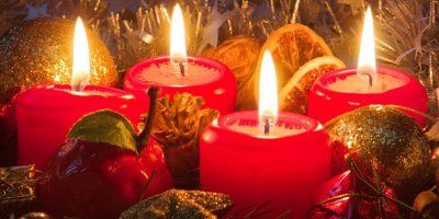 Advent i četiri svijeće