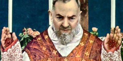 Padre Pio bio je i uz kardinala Stepinca