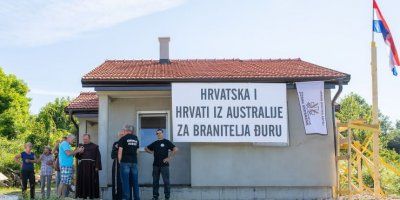 Hrvati iz Australije financirali izgradnju kuće hrvatskom branitelju pravoslavne vjere