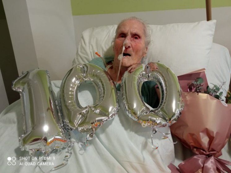Nakon bolesničkog pomazanja zdravstveno stanje bake Ivane se popravilo i sada slavi 100. rođendan