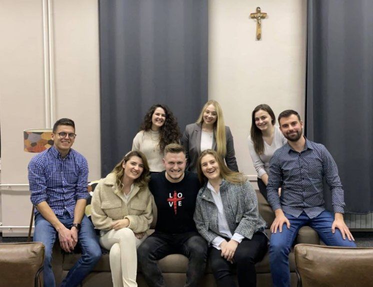 Novi omiljeni radio mladih – Let Love Eho radio, prvi katolički radio za mlade