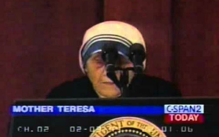 Sada je pravo vrijeme da se prisjetimo otrežnjujućih riječi Majke Terezije o uvjetima za istinski mir