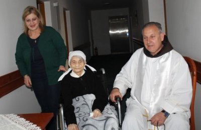DIVNA GESTA Provincijal slavio misu u Domu za stare gdje mu boravi majka