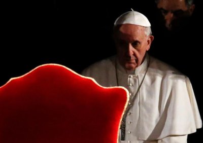 Papa petak 27. listopada proglasio danom molitve i posta za mir: Neka oružja utihnu, neka se čuje vapaj za mir siromaha, naroda, djece.