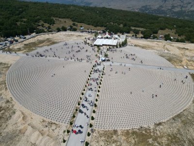 SVETA MISA NA GROBLJU MIRA POVODOM EUROPSKOG DANA SJEĆANJA NA ŽRTVE TOTALITARIZAMA