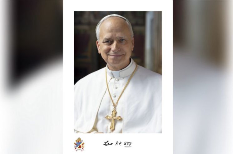 Vatikan objavio službeni portret i potpis pape Lava XIV.