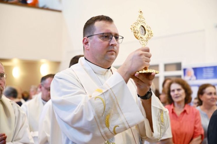 Relikvije sv. Majke Terezije stigle su u riječku župu