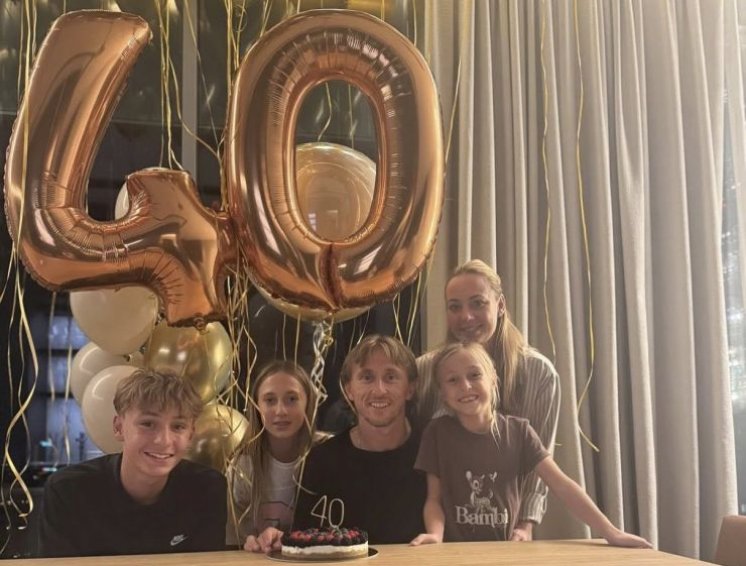 Luka Modrić proslavio 40. rođendan, Thompson mu čestitao pjesmom
