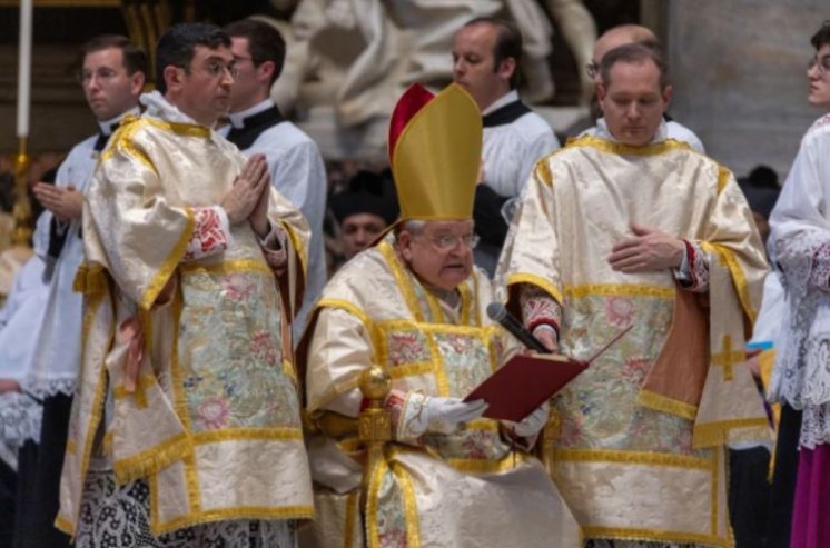 Propovijed kardinala Burkea na pontifikalnoj misi u Vatikanskoj bazilici