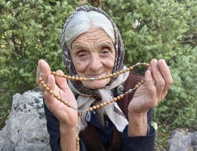 Preminula je baka Zdravka: 'Vjerujem da je sada dočekana u raju, kao što je godinama dočekivala nas u Međugorju'